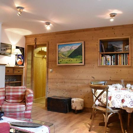 Appartement Cosy Avec Cheminee, Terrasse Et Parking, Proche Pistes Et Commerces - Meribel - Fr-1-180-552 Экстерьер фото